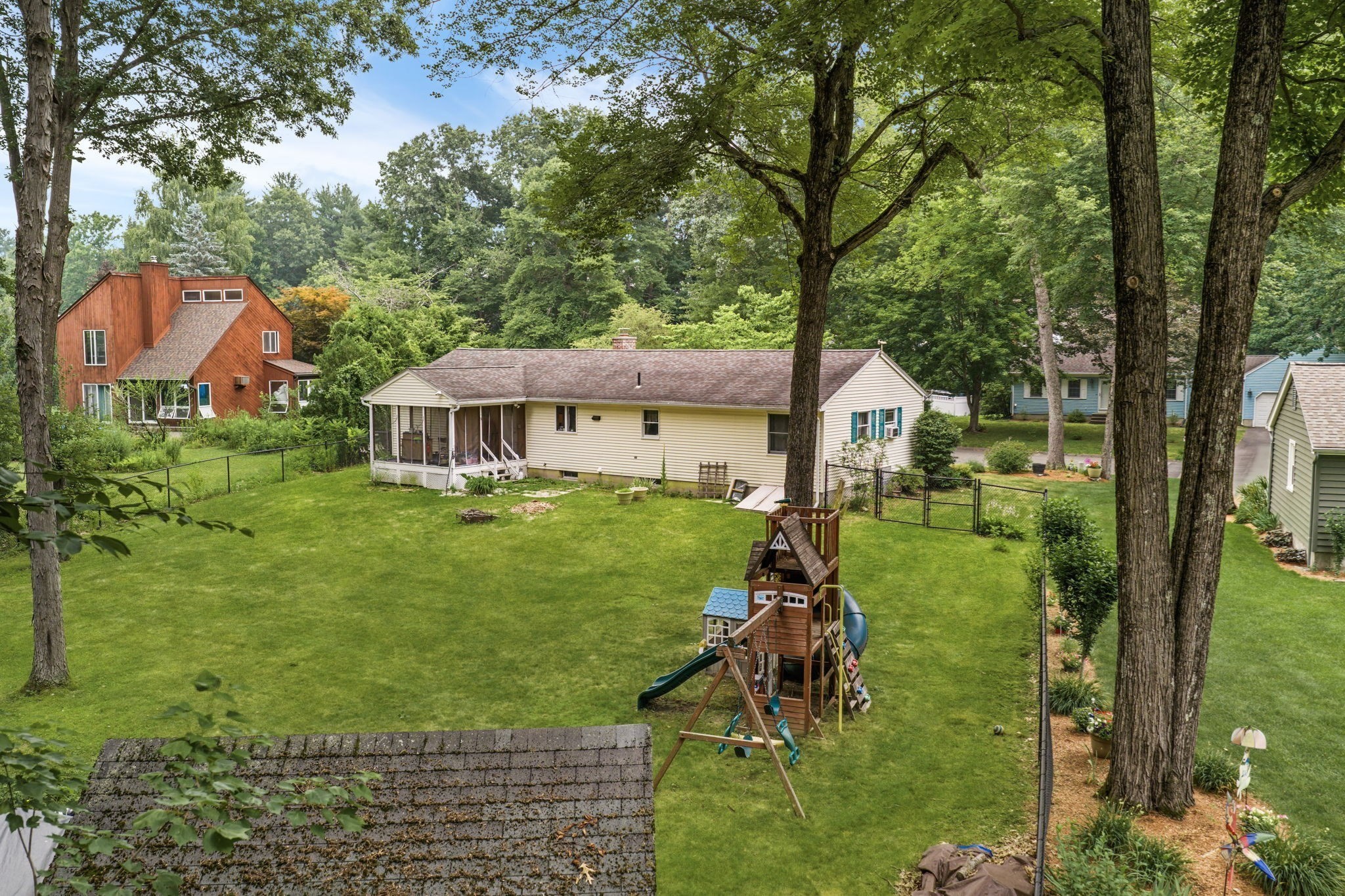 22 Carillon Circle Property Photo 7