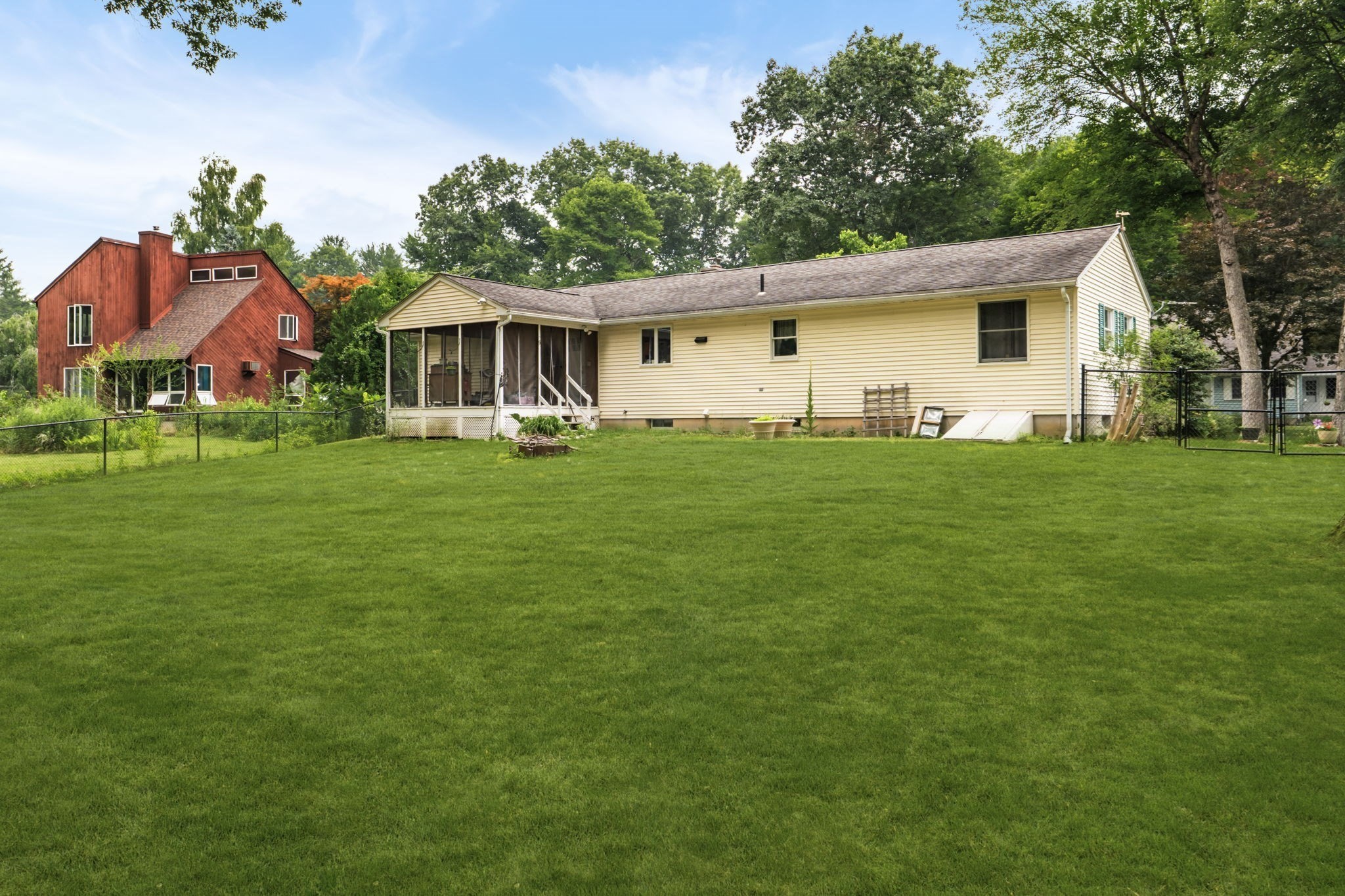 22 Carillon Circle Property Photo 9