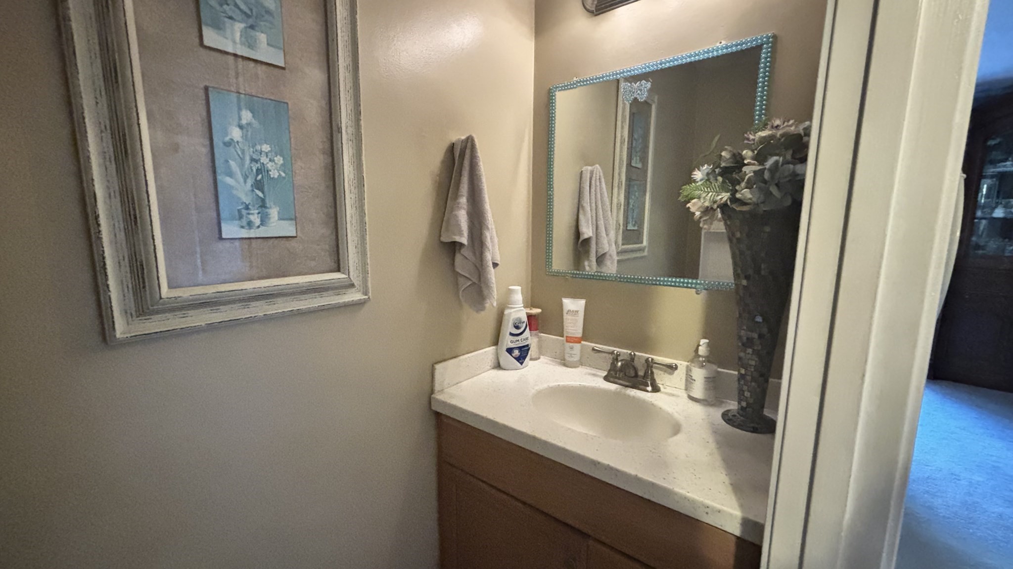 74 Elm St # A Property Photo 18