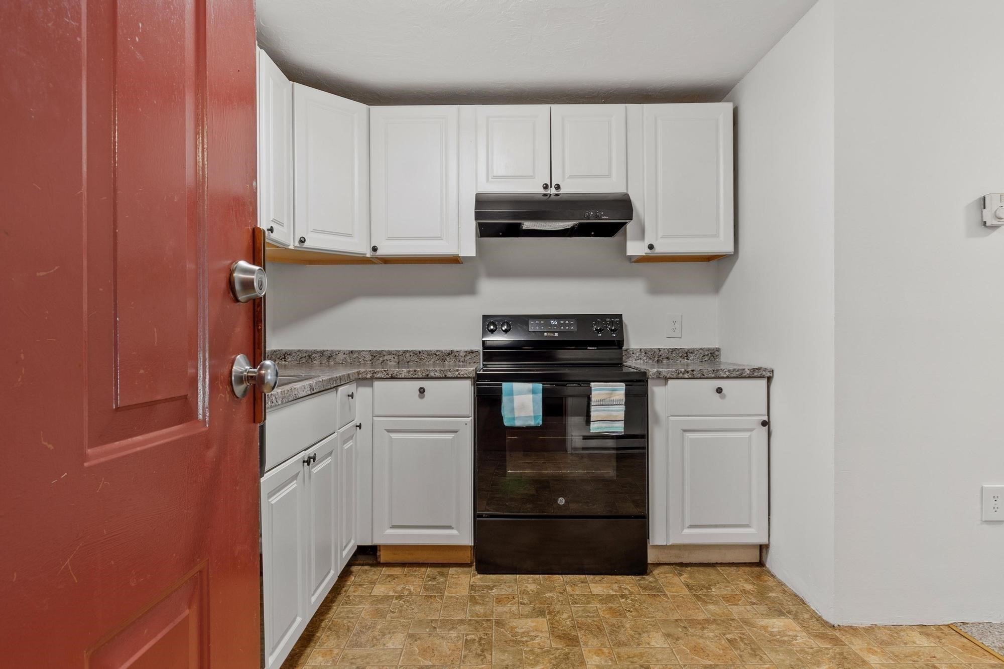 56 Edgeworth # 16 Property Photo 7