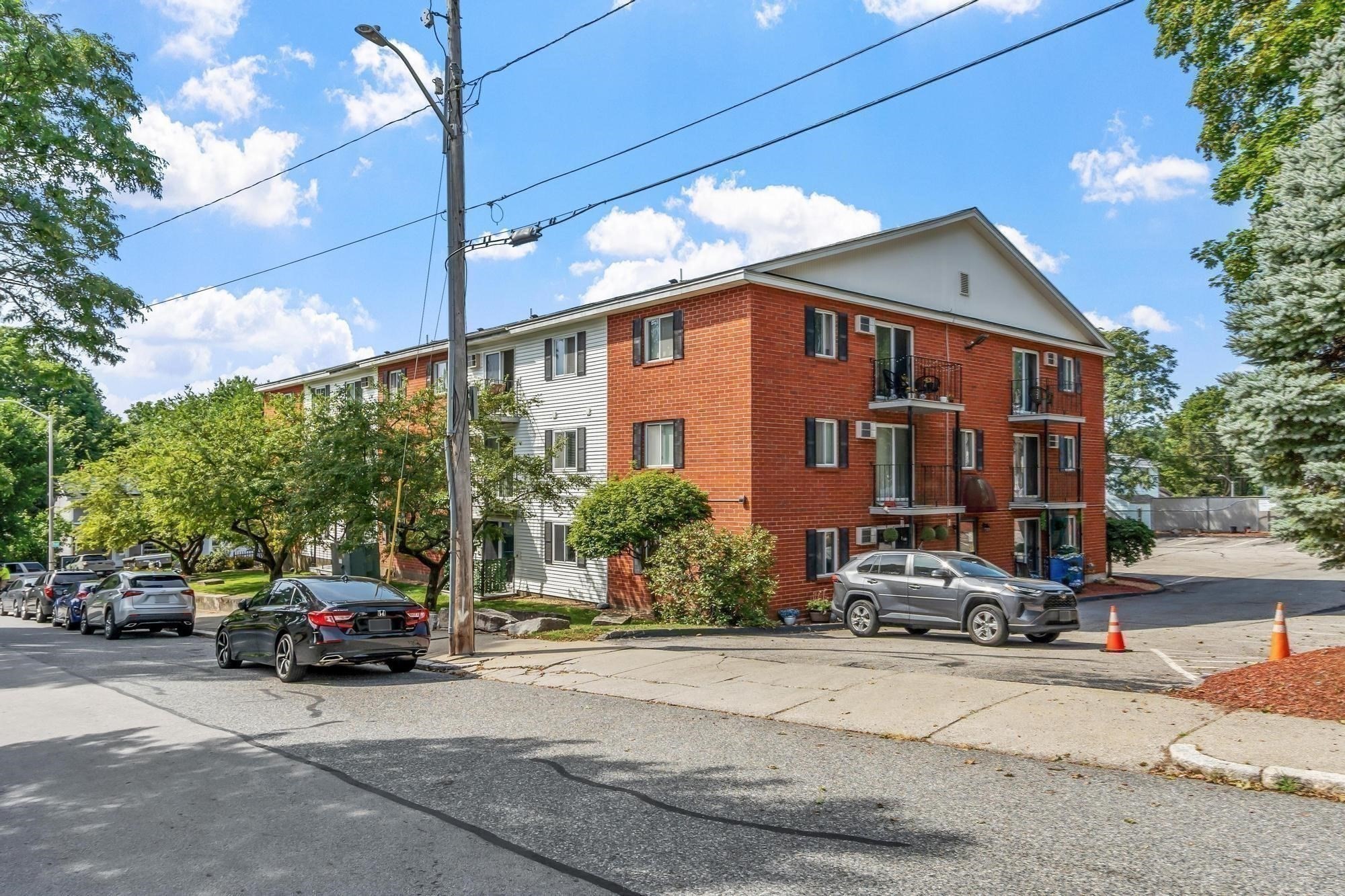 56 Edgeworth # 16 Property Photo 24