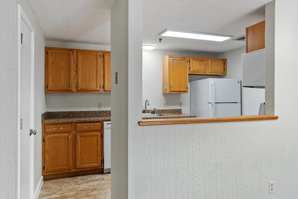70 West Meadow Road Bldg 74 # 10 Property Photo 5