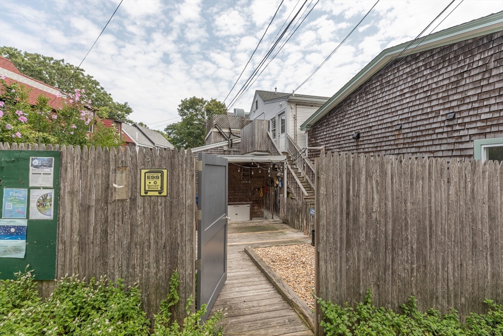 53 Circuit Avenue Property Photo 6