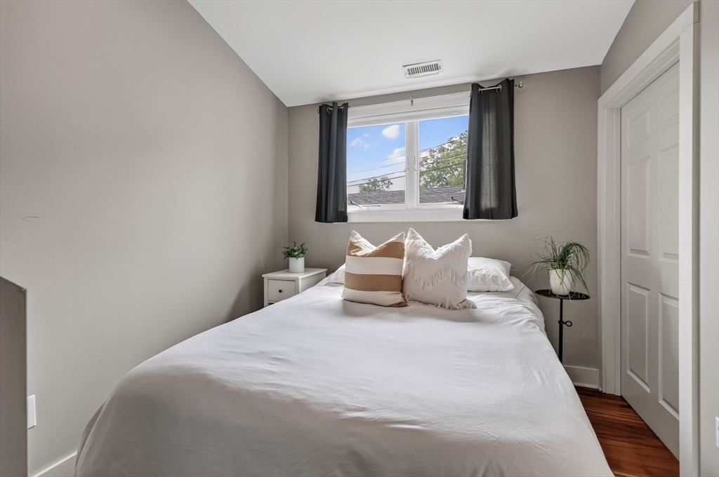 53 Circuit Avenue Property Photo 33