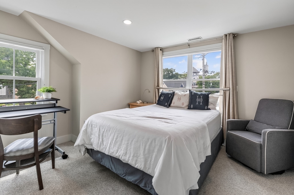 53 Circuit Avenue Property Photo 38