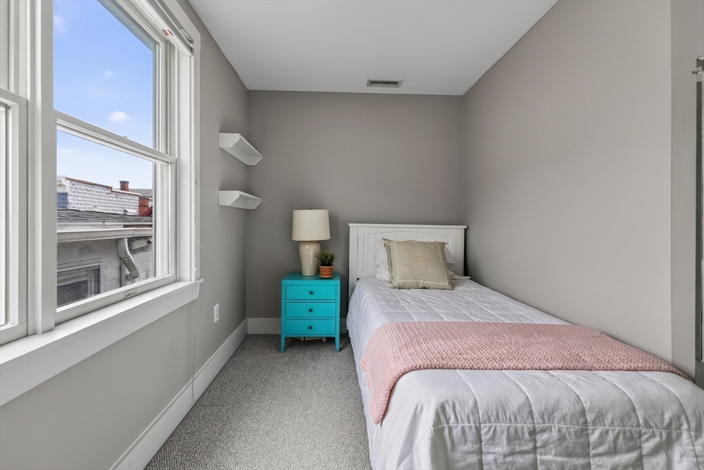 53 Circuit Avenue Property Photo 39