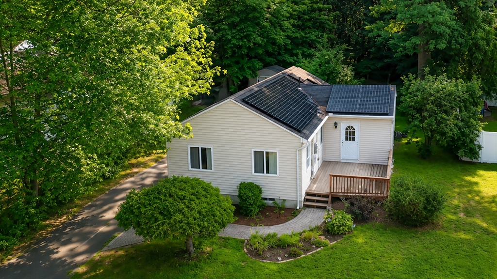 52 Cottage Property Photo 3