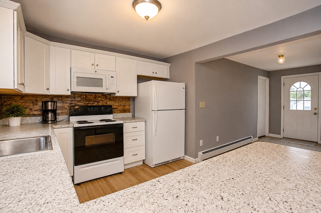 52 Cottage Property Photo 11