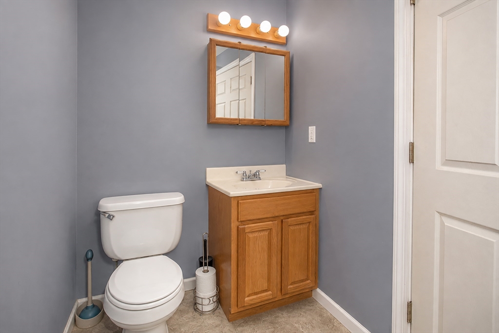 52 Cottage Property Photo 23