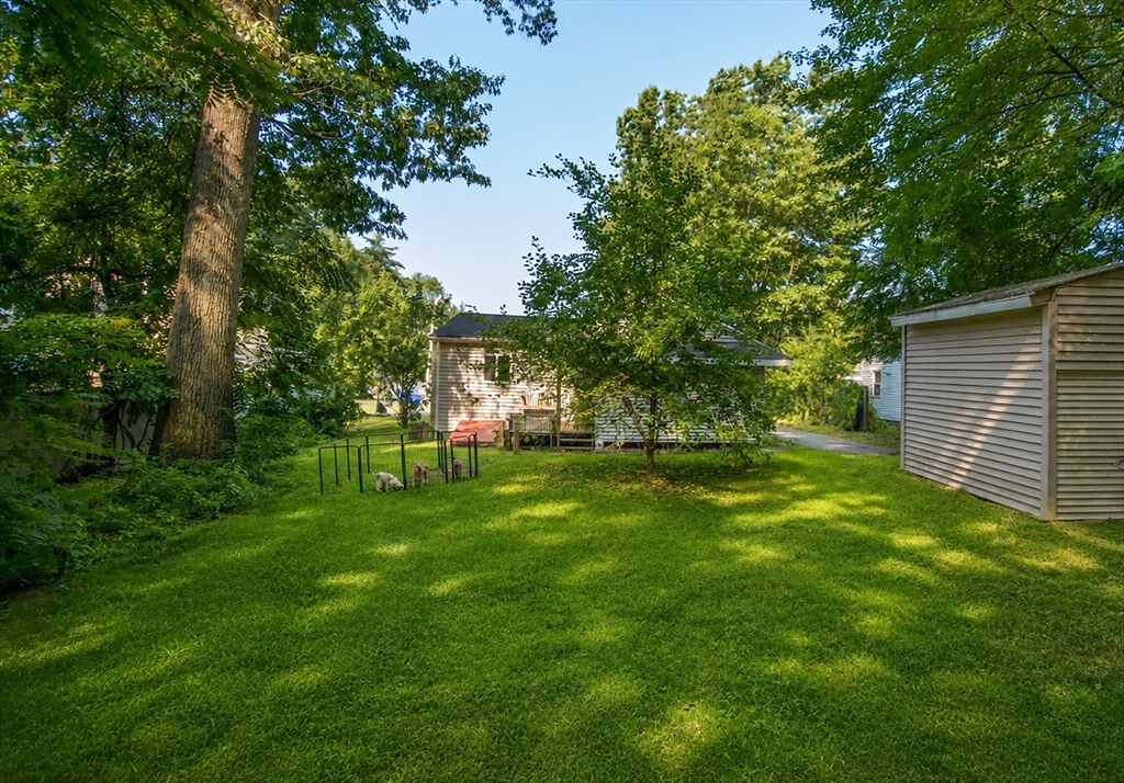 52 Cottage Property Photo 32