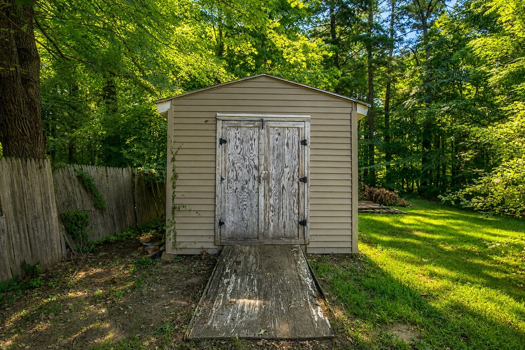 52 Cottage Property Photo 35