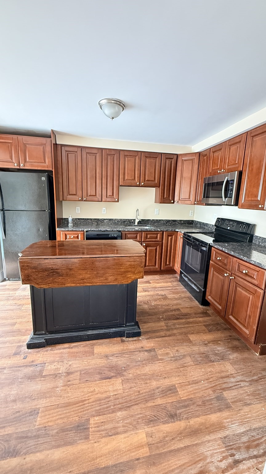 178 Farrington St Property Photo 8