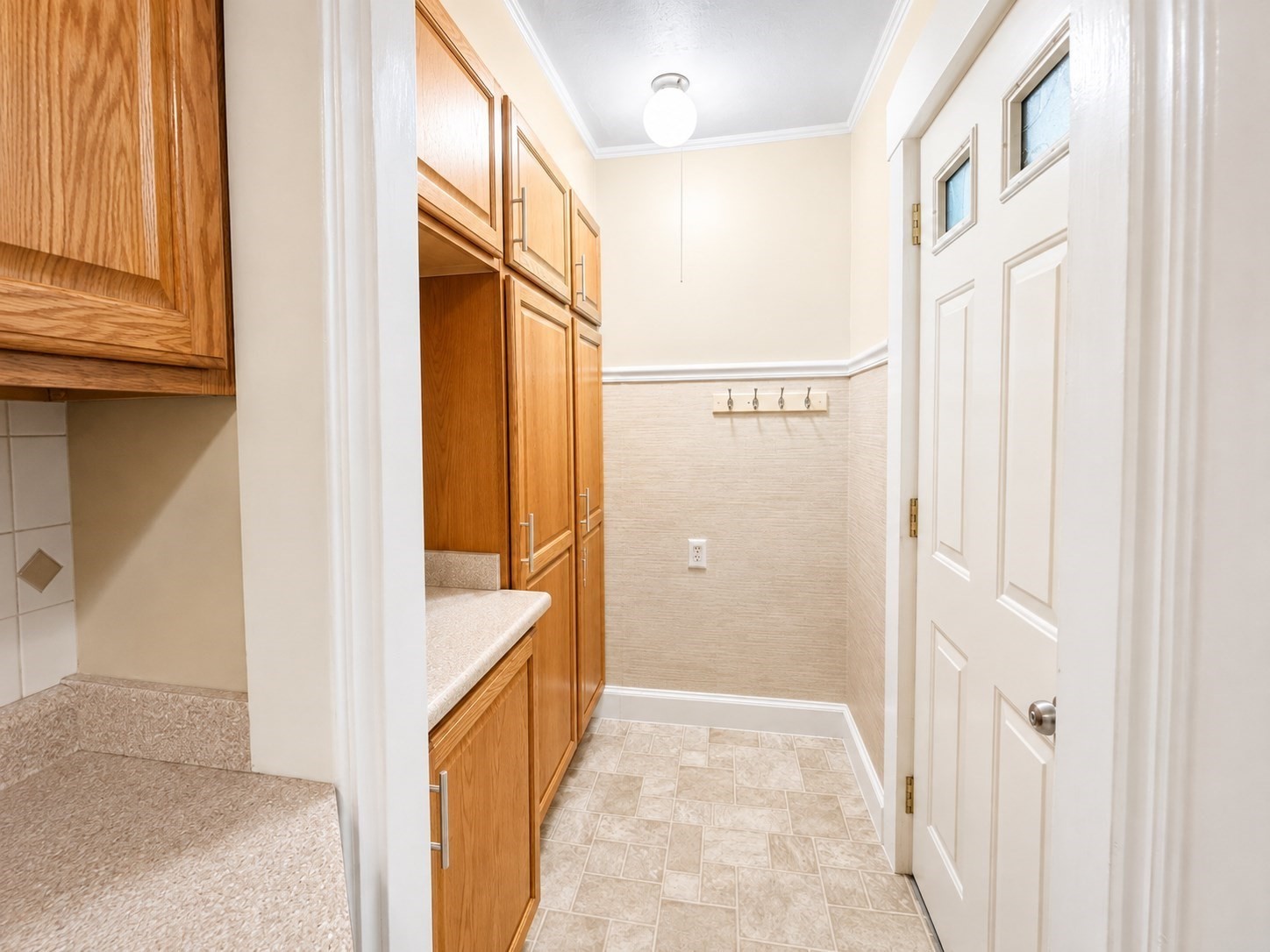 48-50 Overland # A Property Photo 2