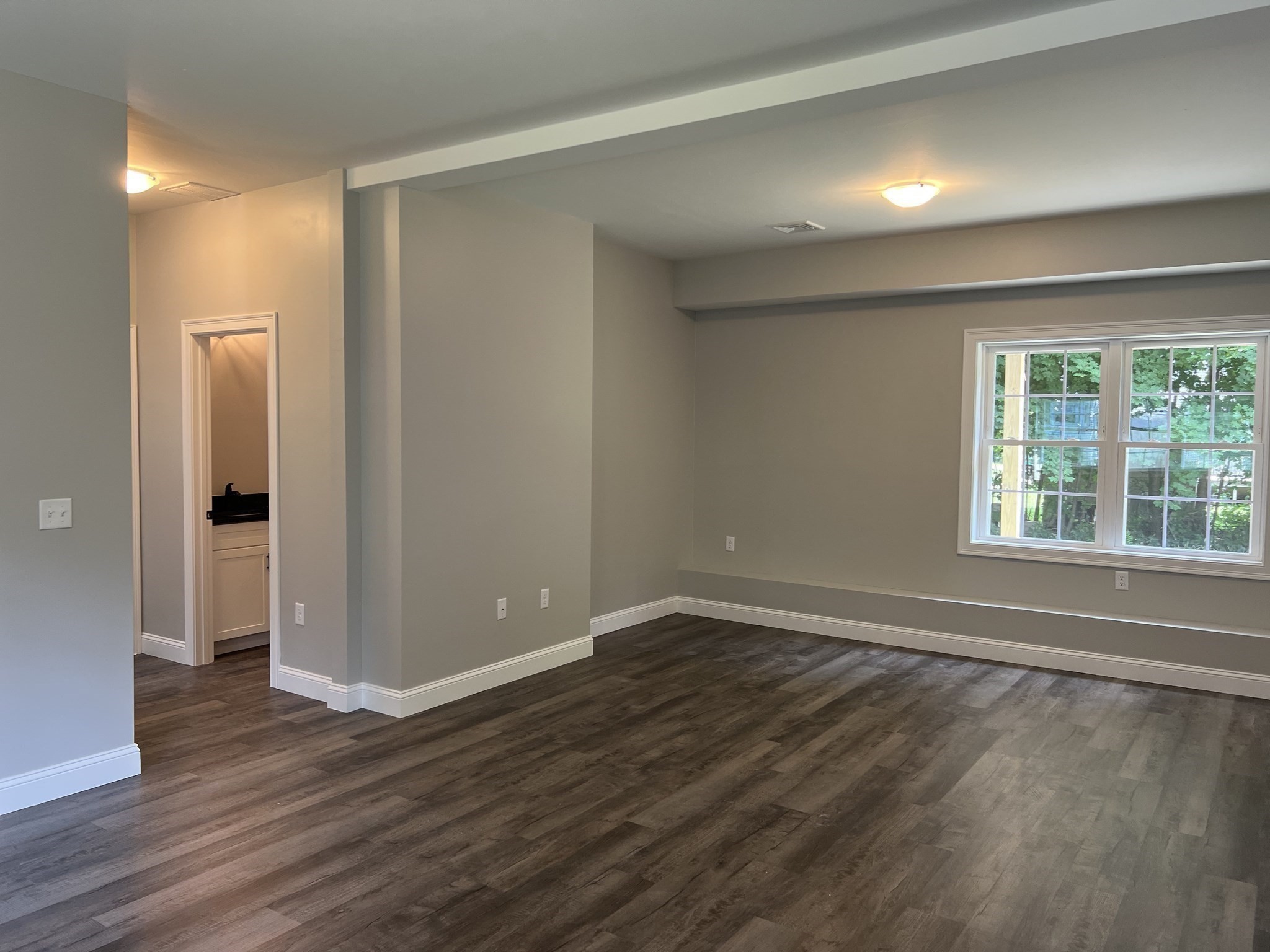 22 New York Street Property Photo 15