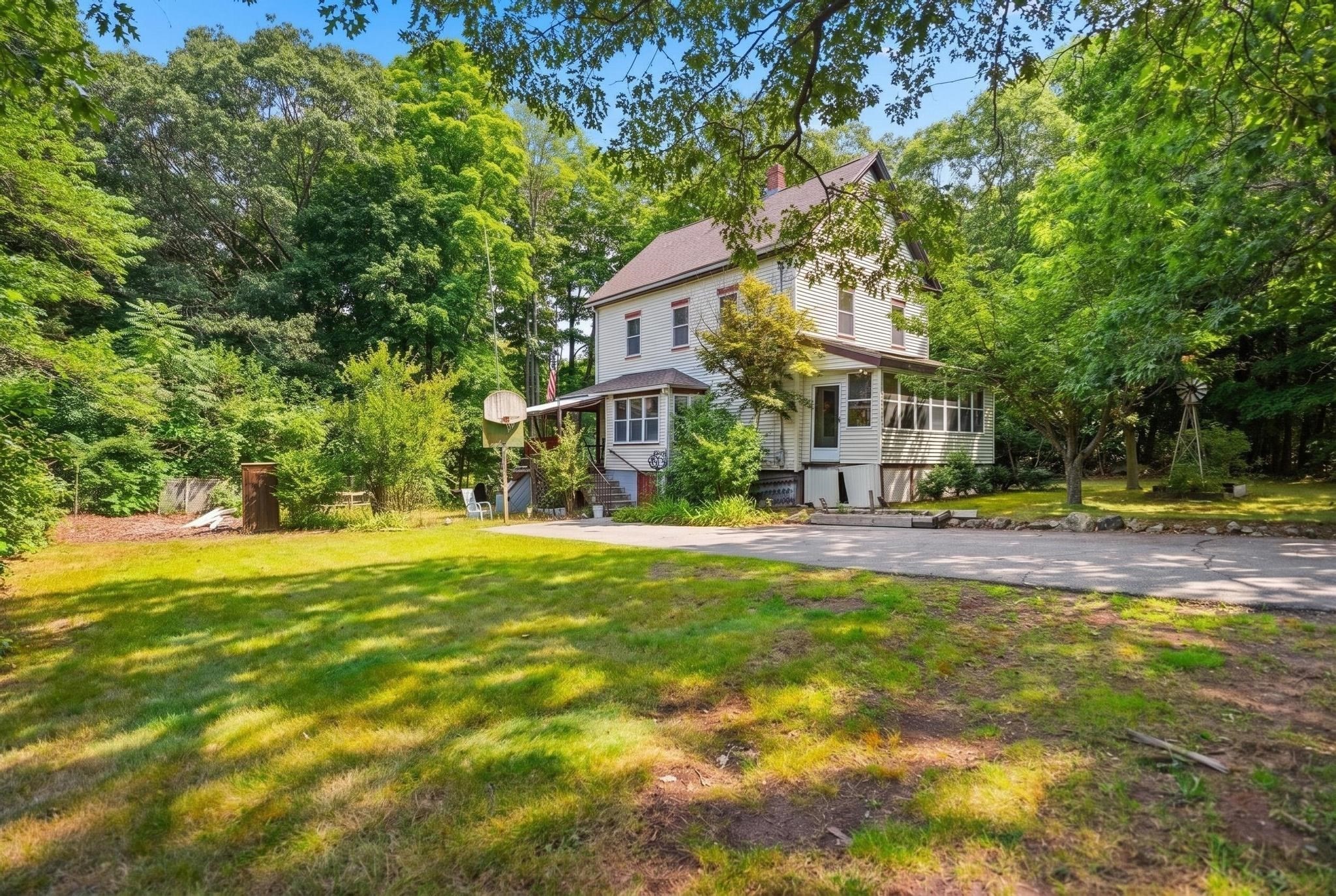 164 Green Property Photo 2
