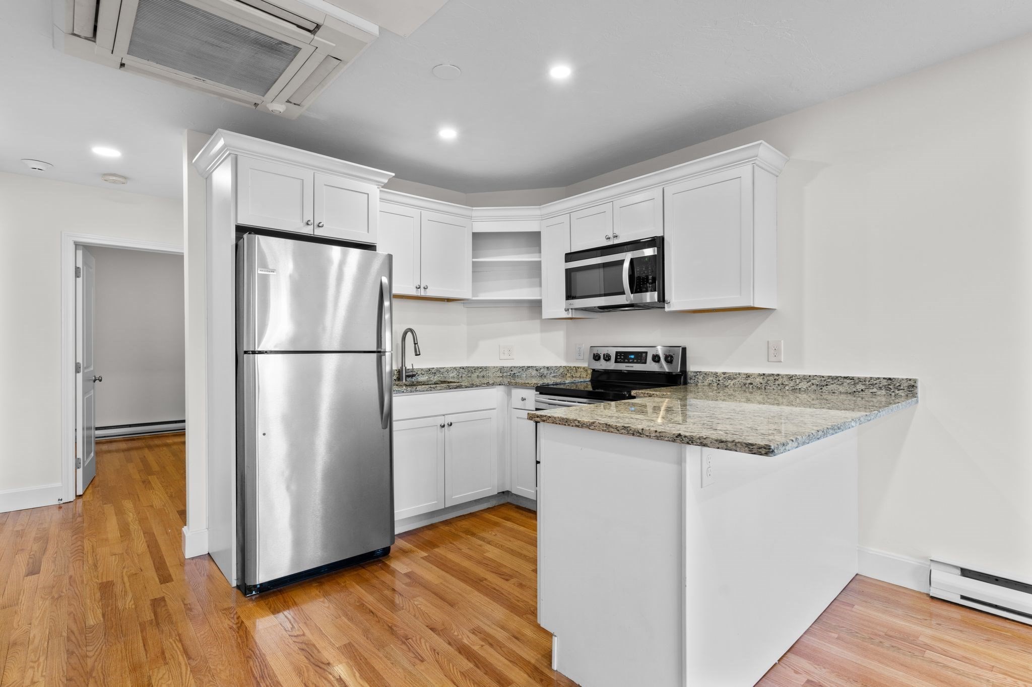 754 Huntington Ave # 5 Property Photo 1