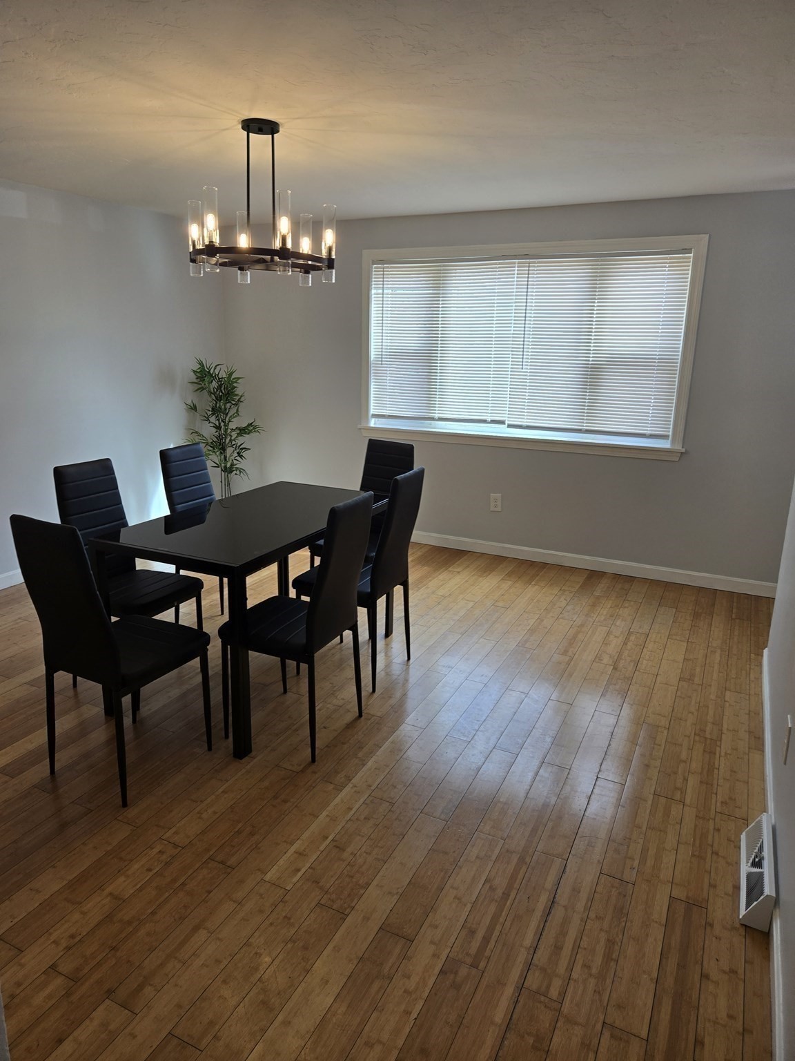 239 Hillberg Ave Property Photo 2