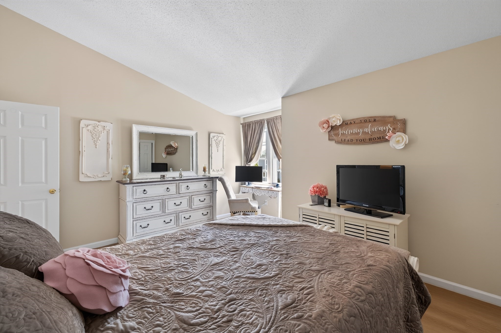 735 Willett Ave # 305 Property Photo 20