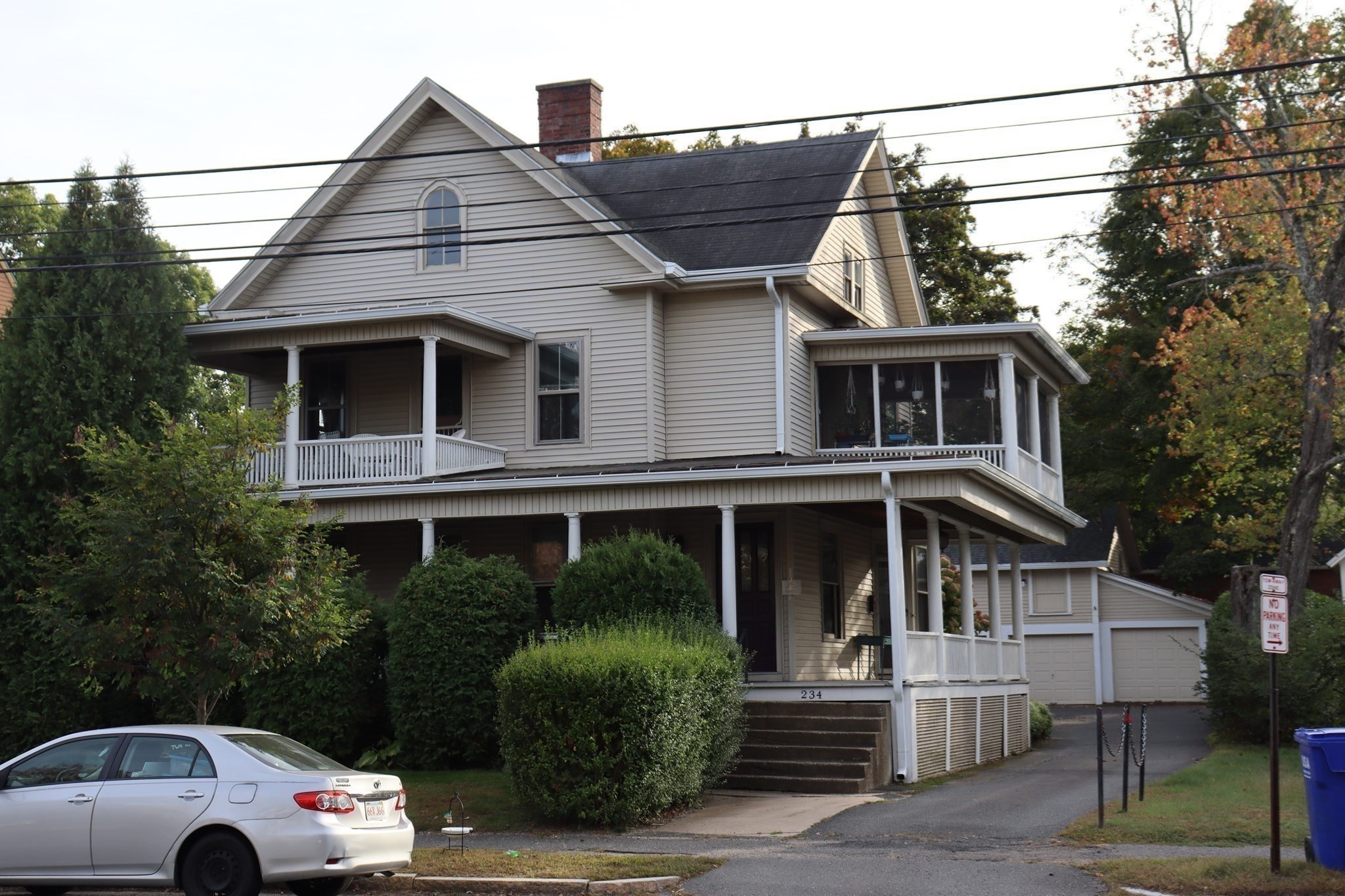 234 Elm St Property Photo 1