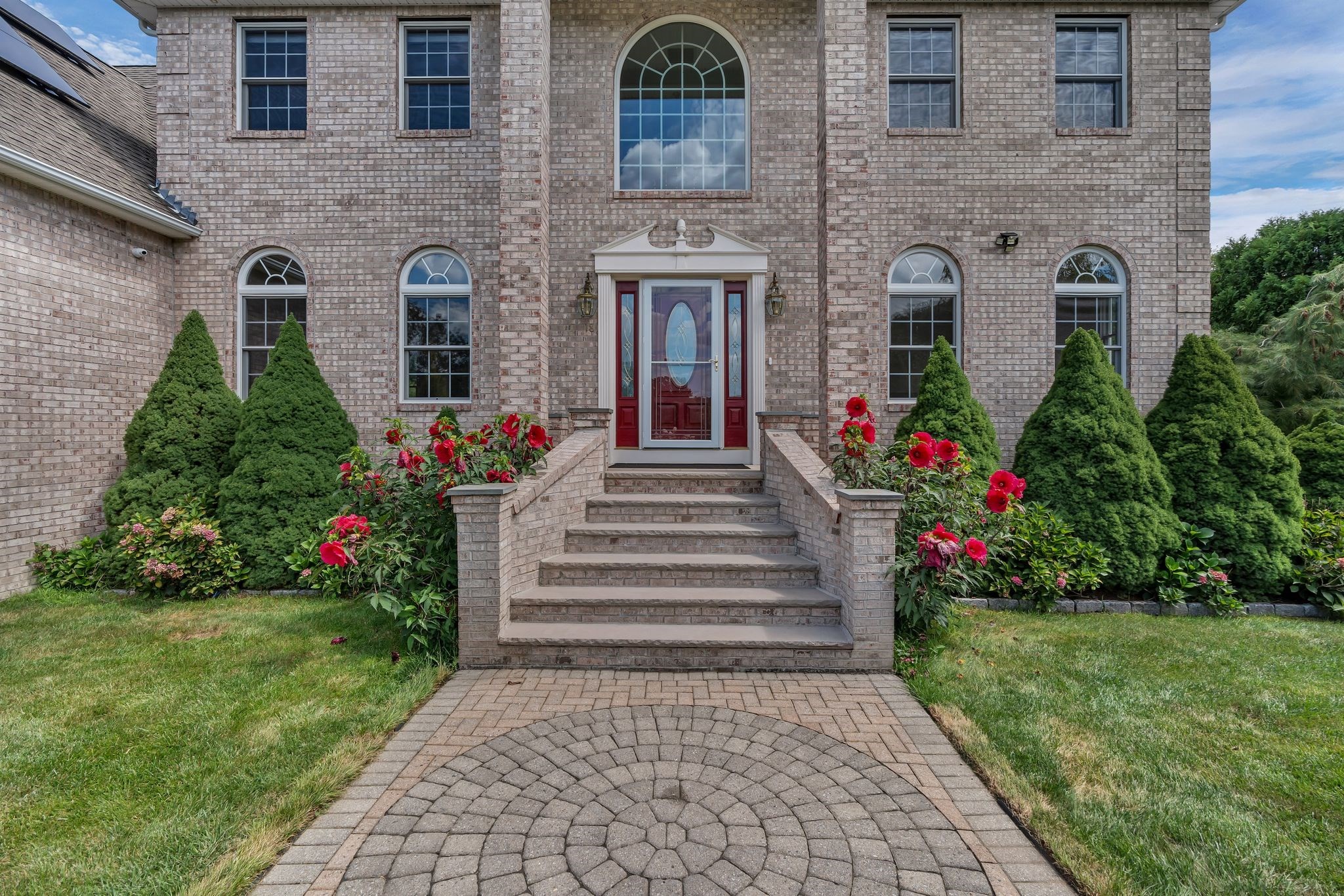 18 Steeple Ln Property Photo 5
