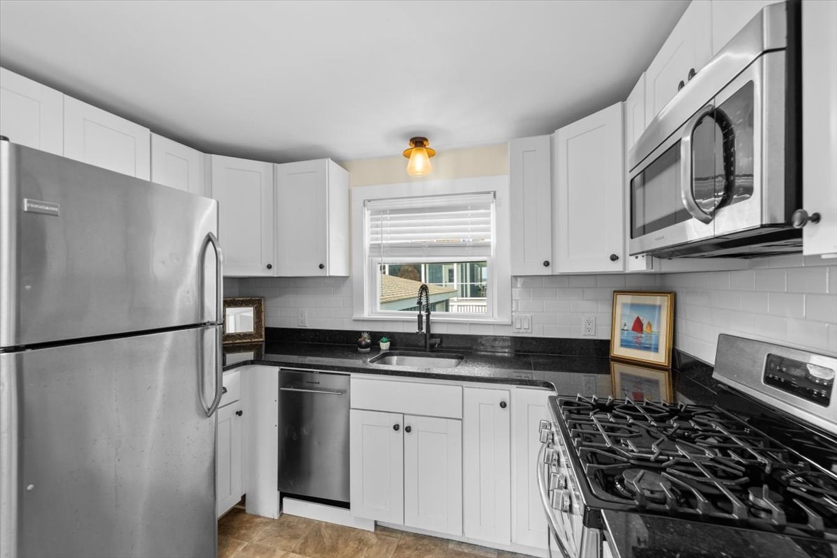 7 Peterson Road Property Photo 10