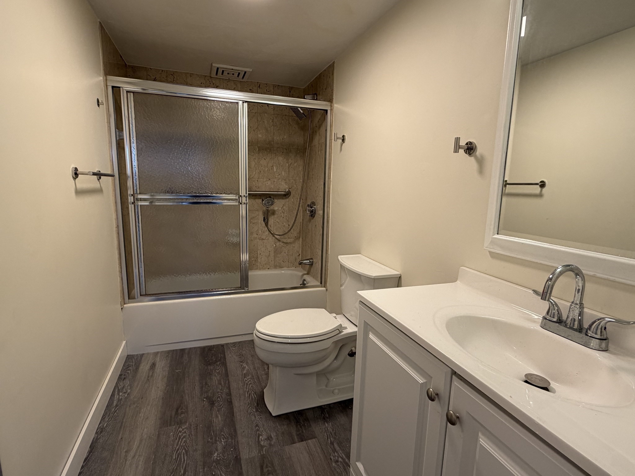 2500 Mystic Valley Pkwy # 907 Property Photo 9