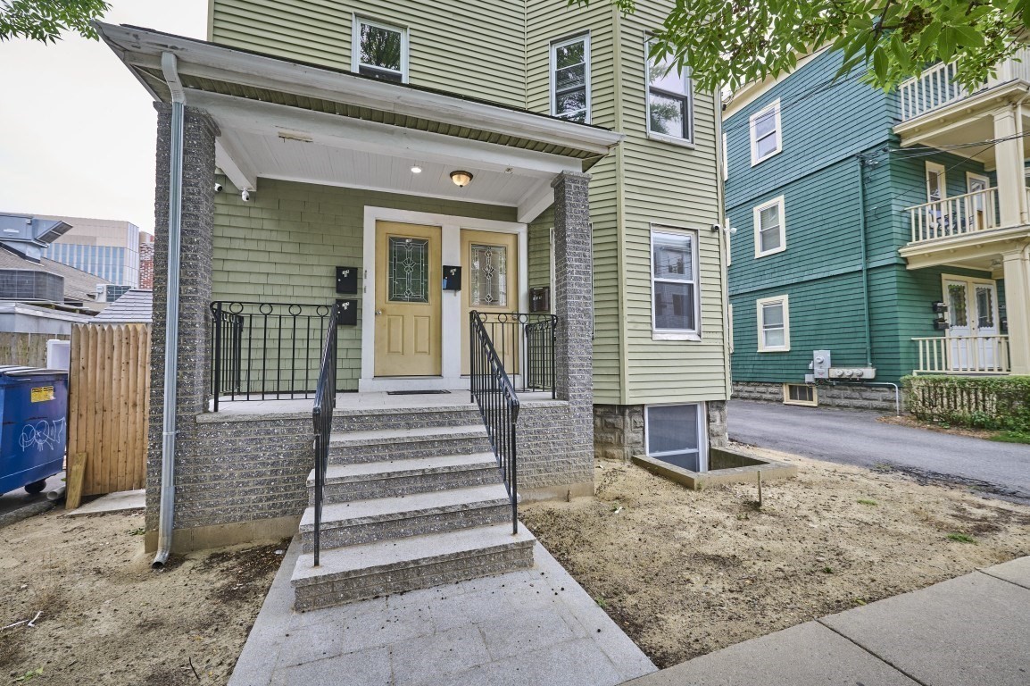 103 Grant St # 1 Property Photo 2