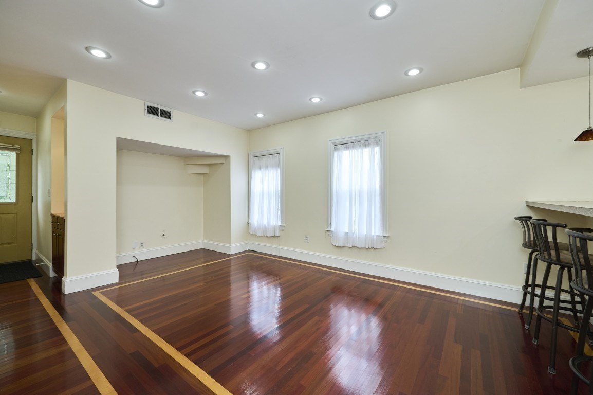 103 Grant St # 1 Property Photo 8