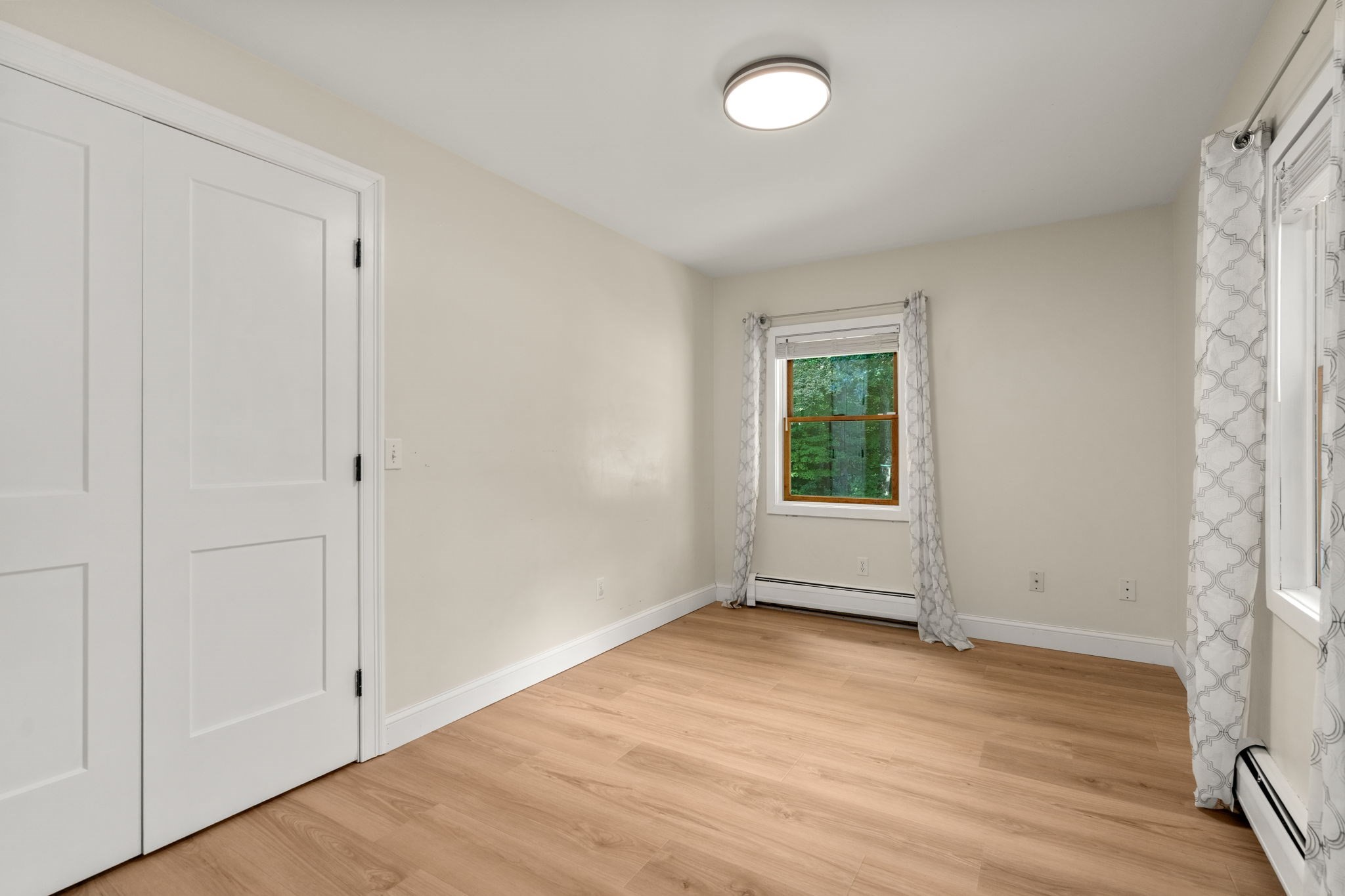 487 Long Plain Rd Property Photo 17