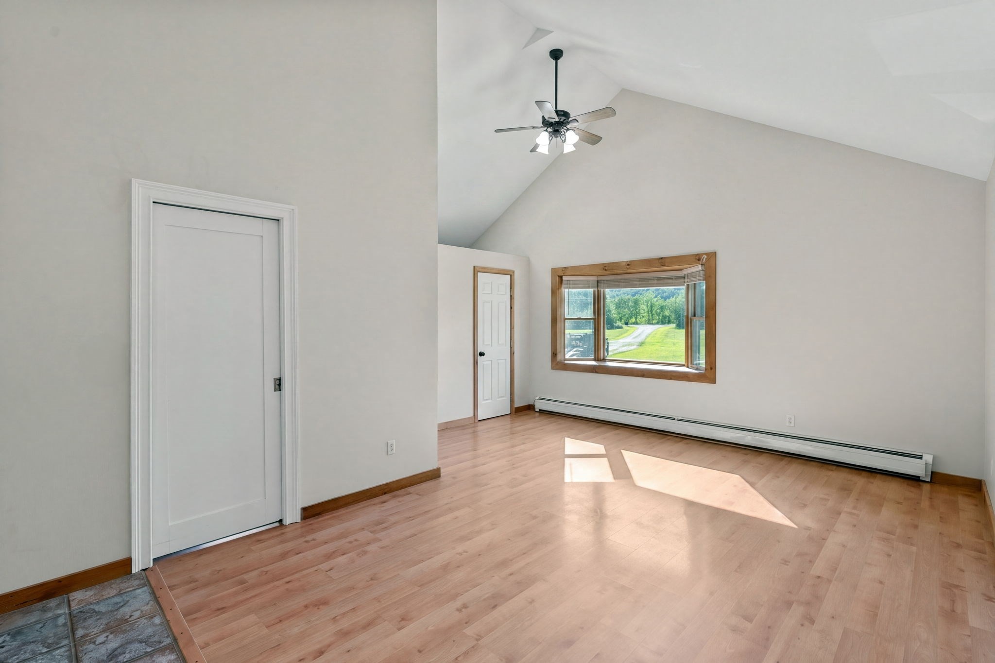 487 Long Plain Rd Property Photo 18
