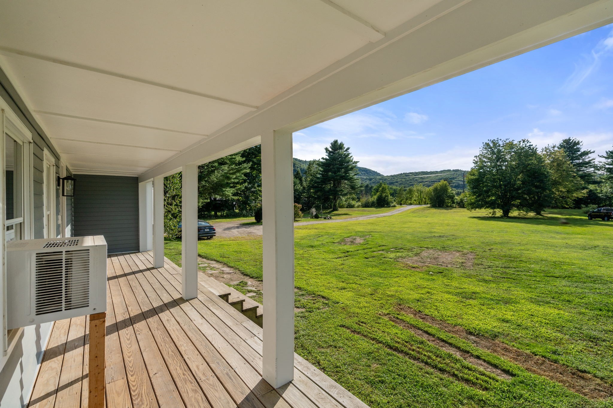 487 Long Plain Rd Property Photo 29