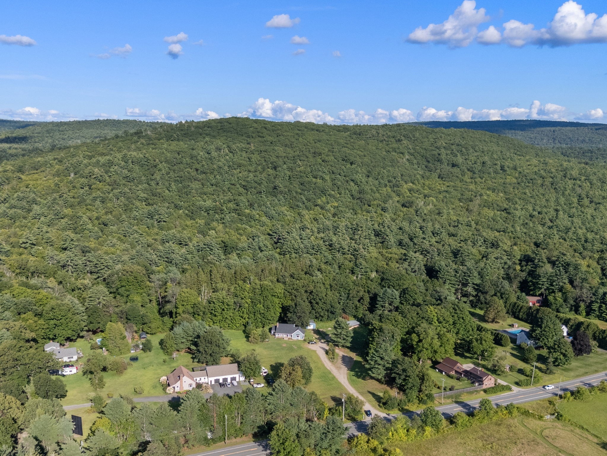 487 Long Plain Rd Property Photo 41