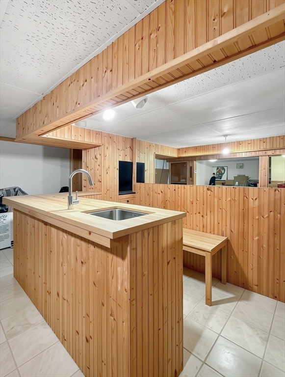 24 Woodland St Property Photo 11
