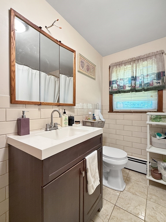 24 Woodland St Property Photo 16