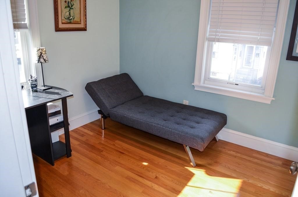 122 Charles St # 2 Property Photo 8