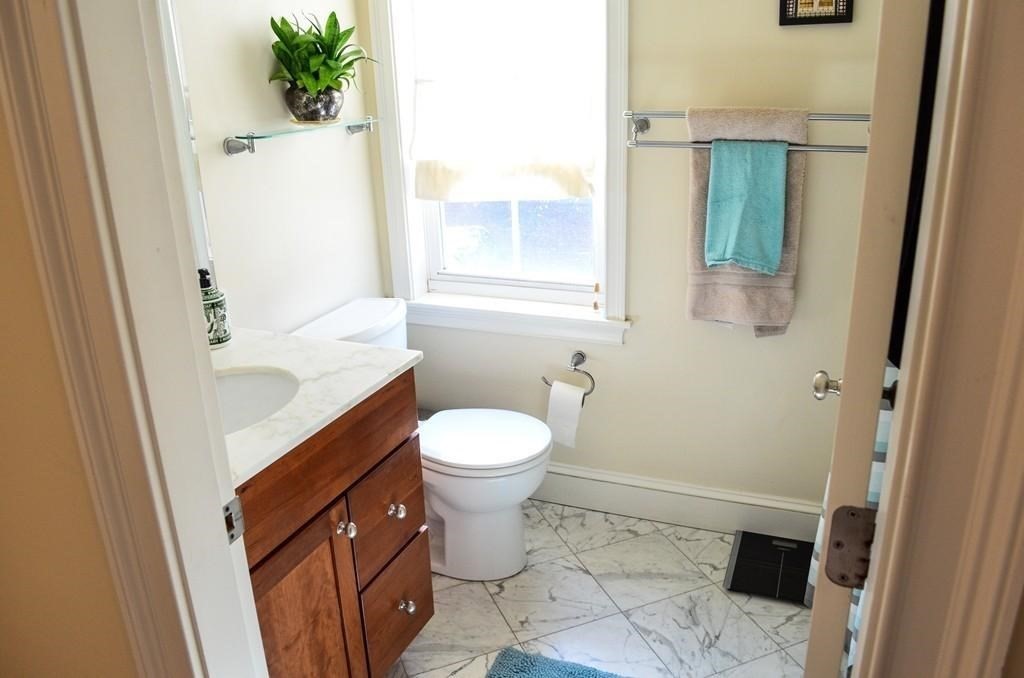 122 Charles St # 2 Property Photo 10