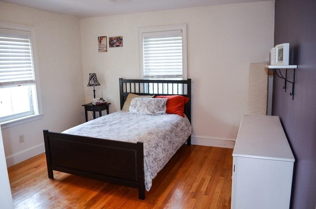 122 Charles St # 2 Property Photo 12