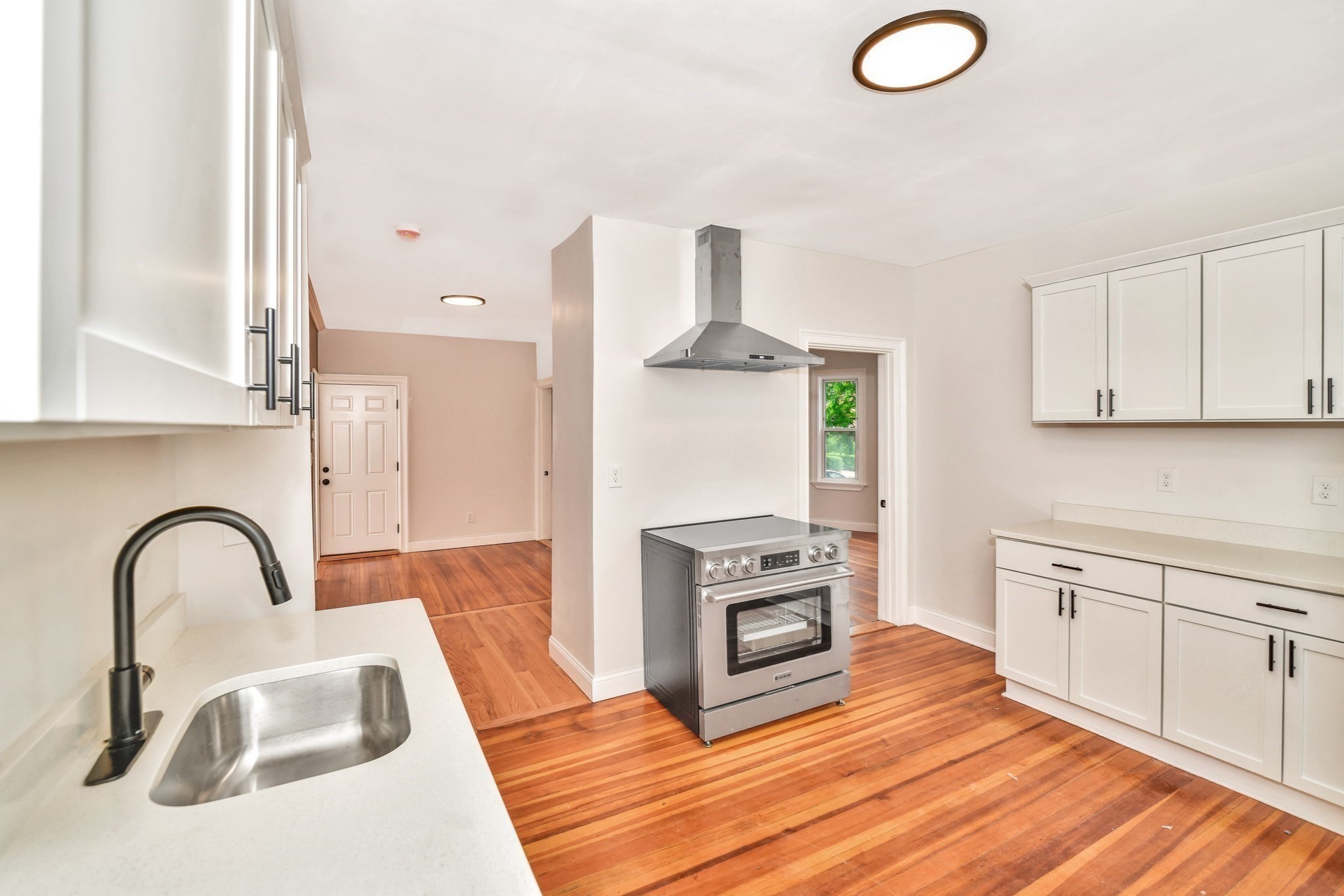 1420 River St # 2 Property Photo 3