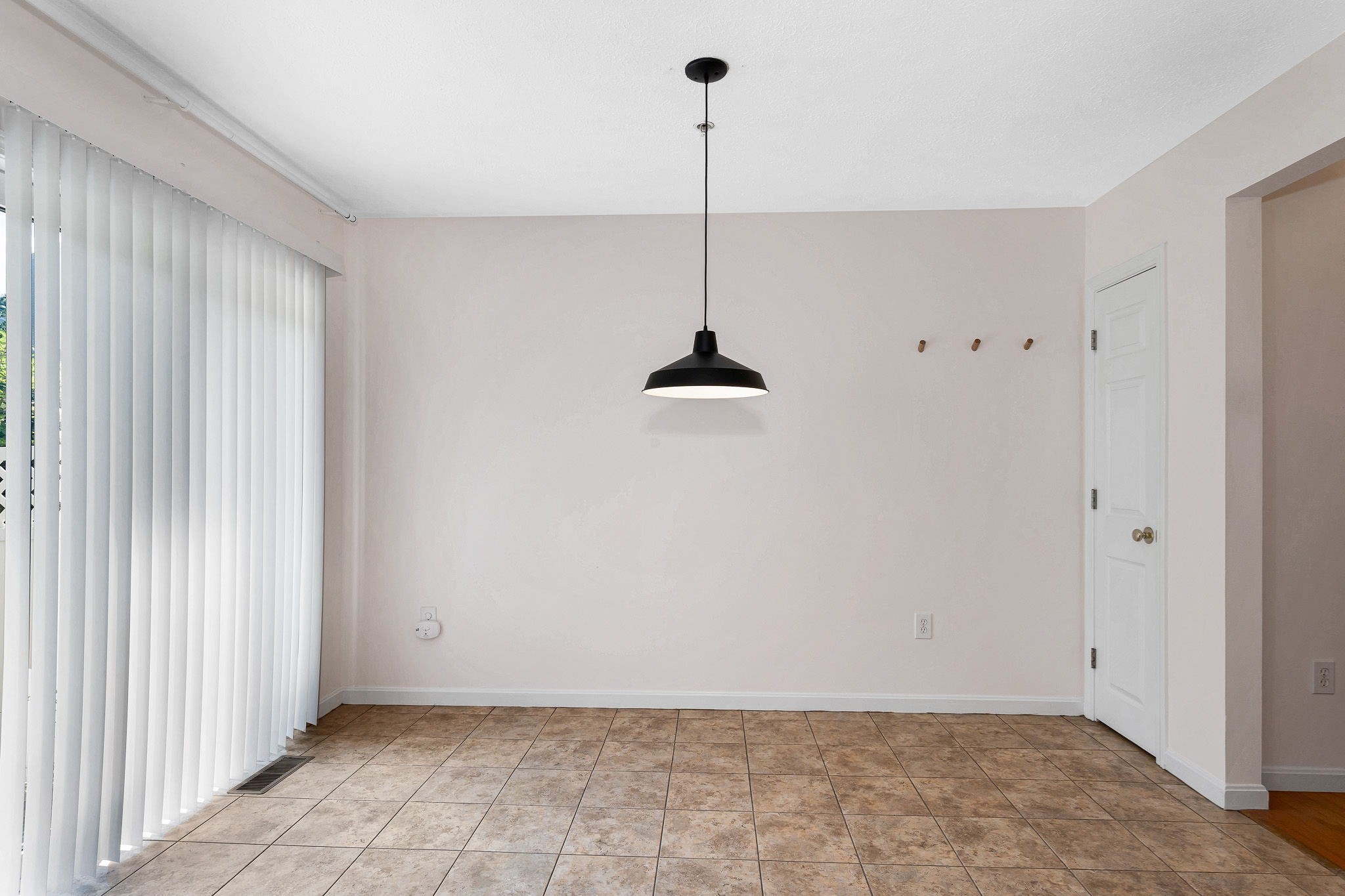 4 Georgetowne # 4 Property Photo 10