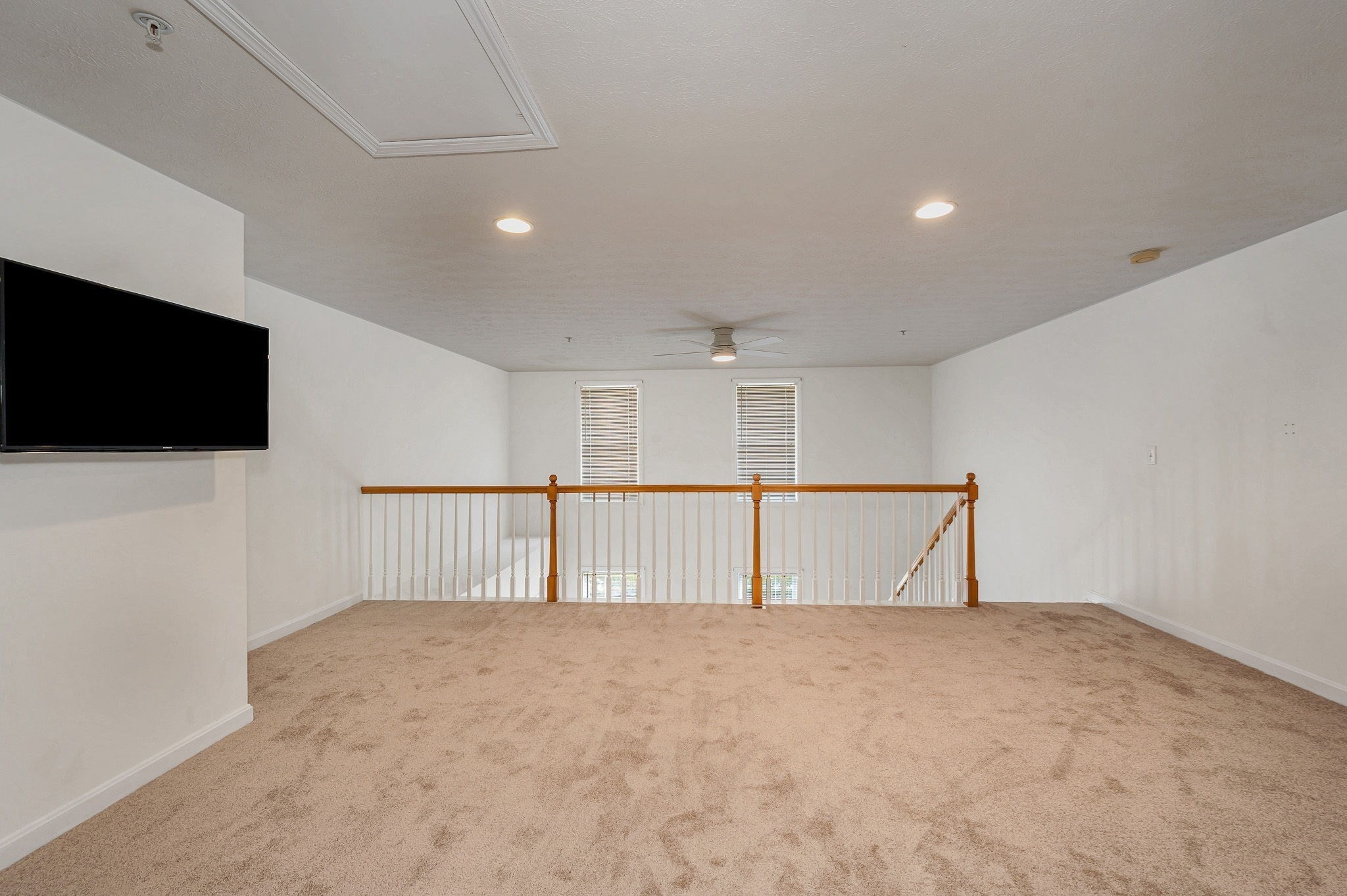 4 Georgetowne # 4 Property Photo 25