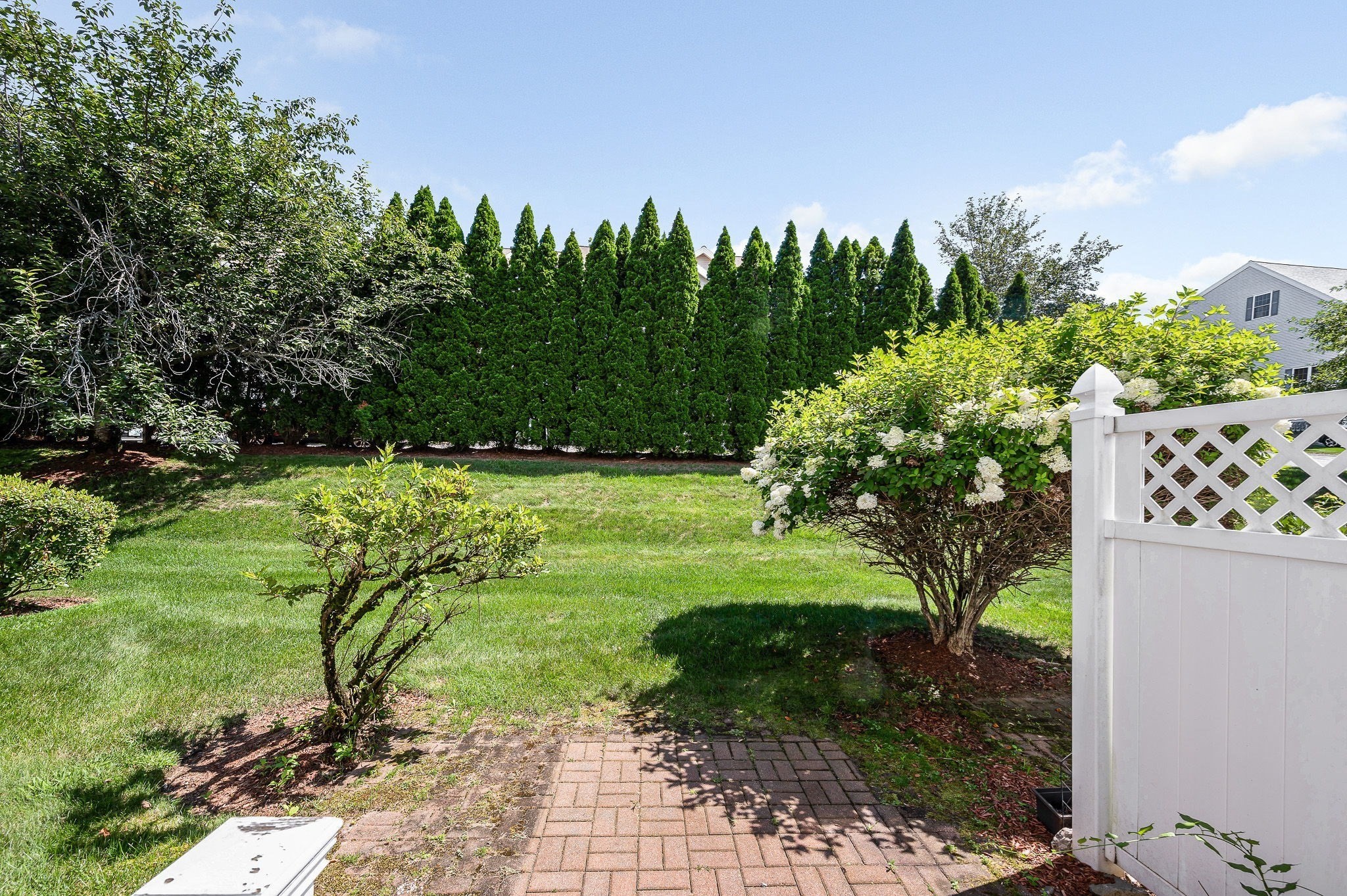 4 Georgetowne # 4 Property Photo 33