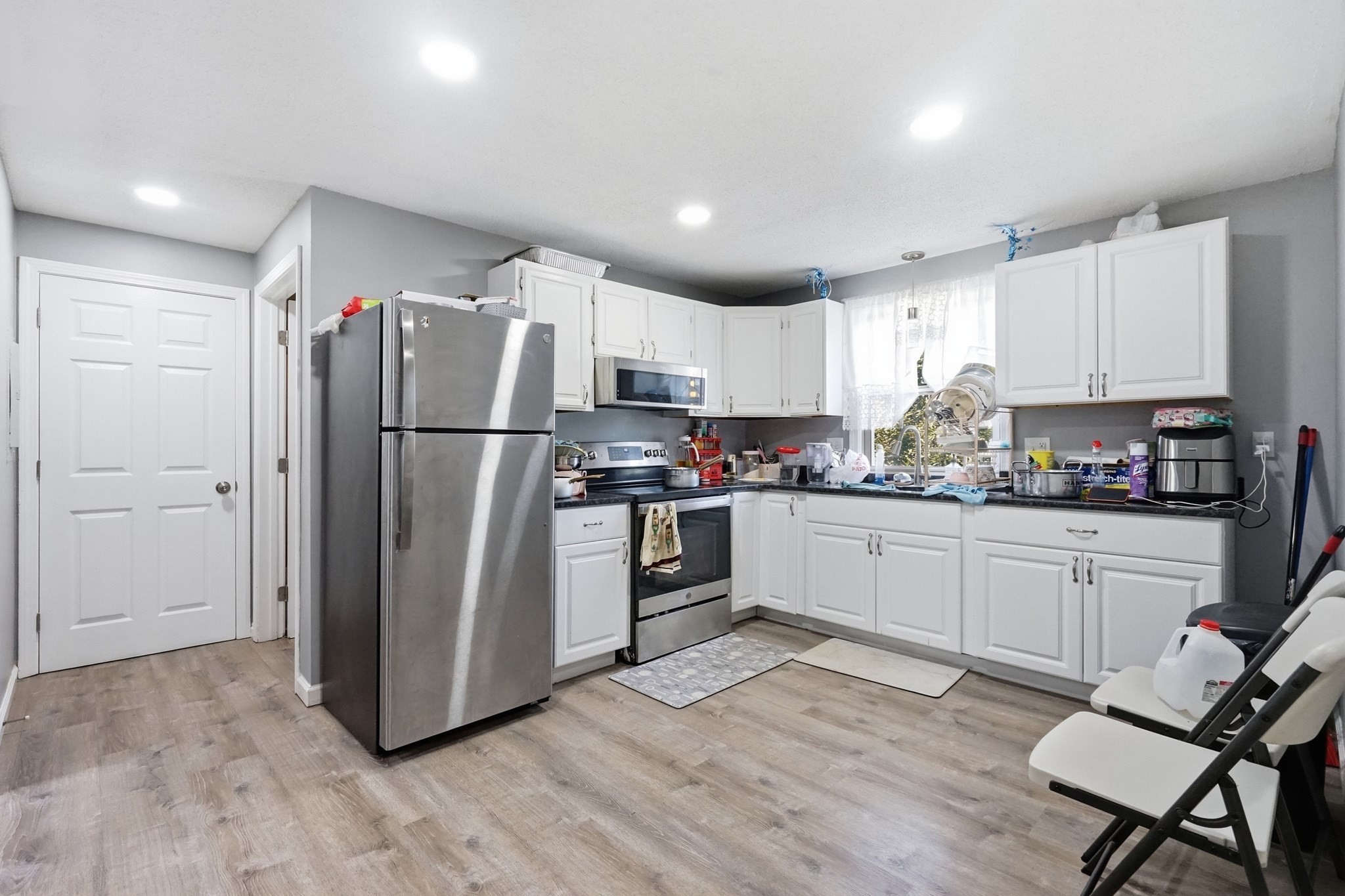 1036 Chicopee St Property Photo 4