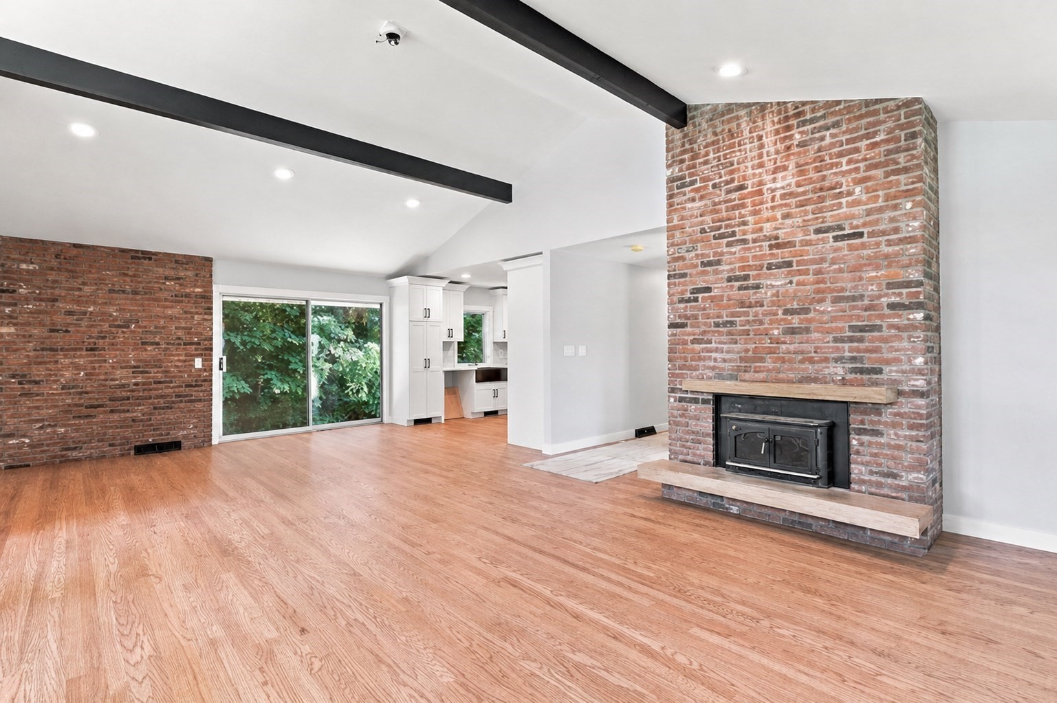 20 Wachusett Street Property Photo 6
