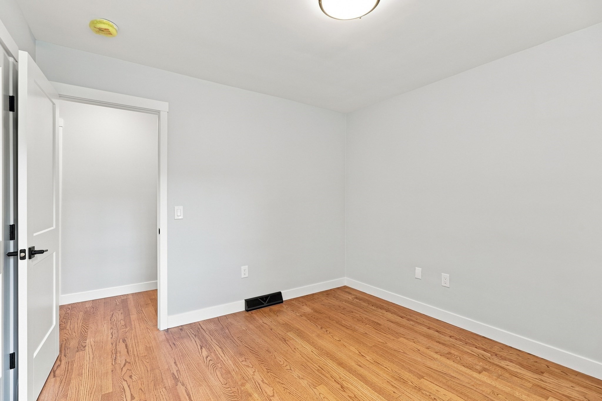 20 Wachusett Street Property Photo 18