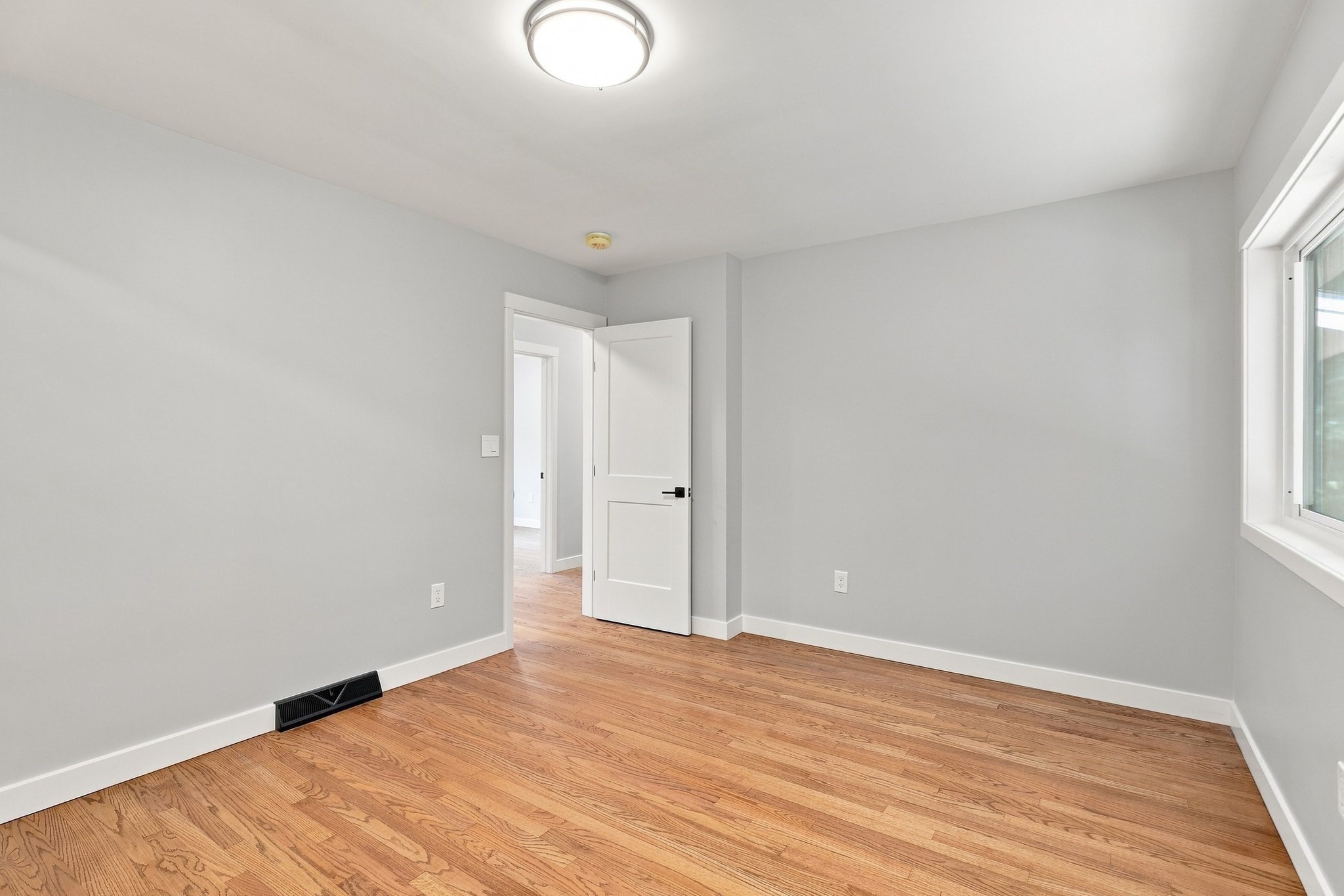 20 Wachusett Street Property Photo 21