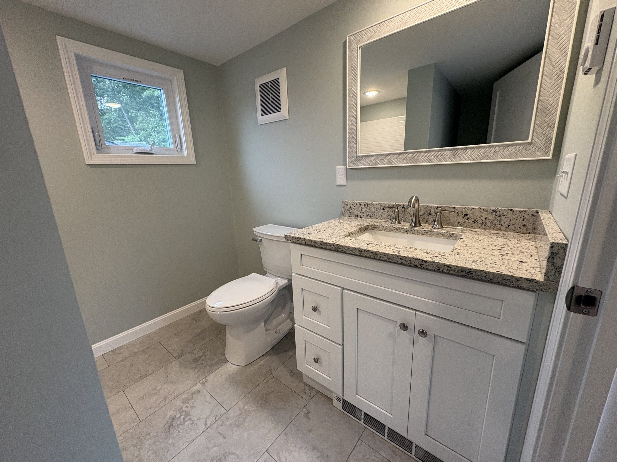300 East Washington Street # 34r Property Photo 16