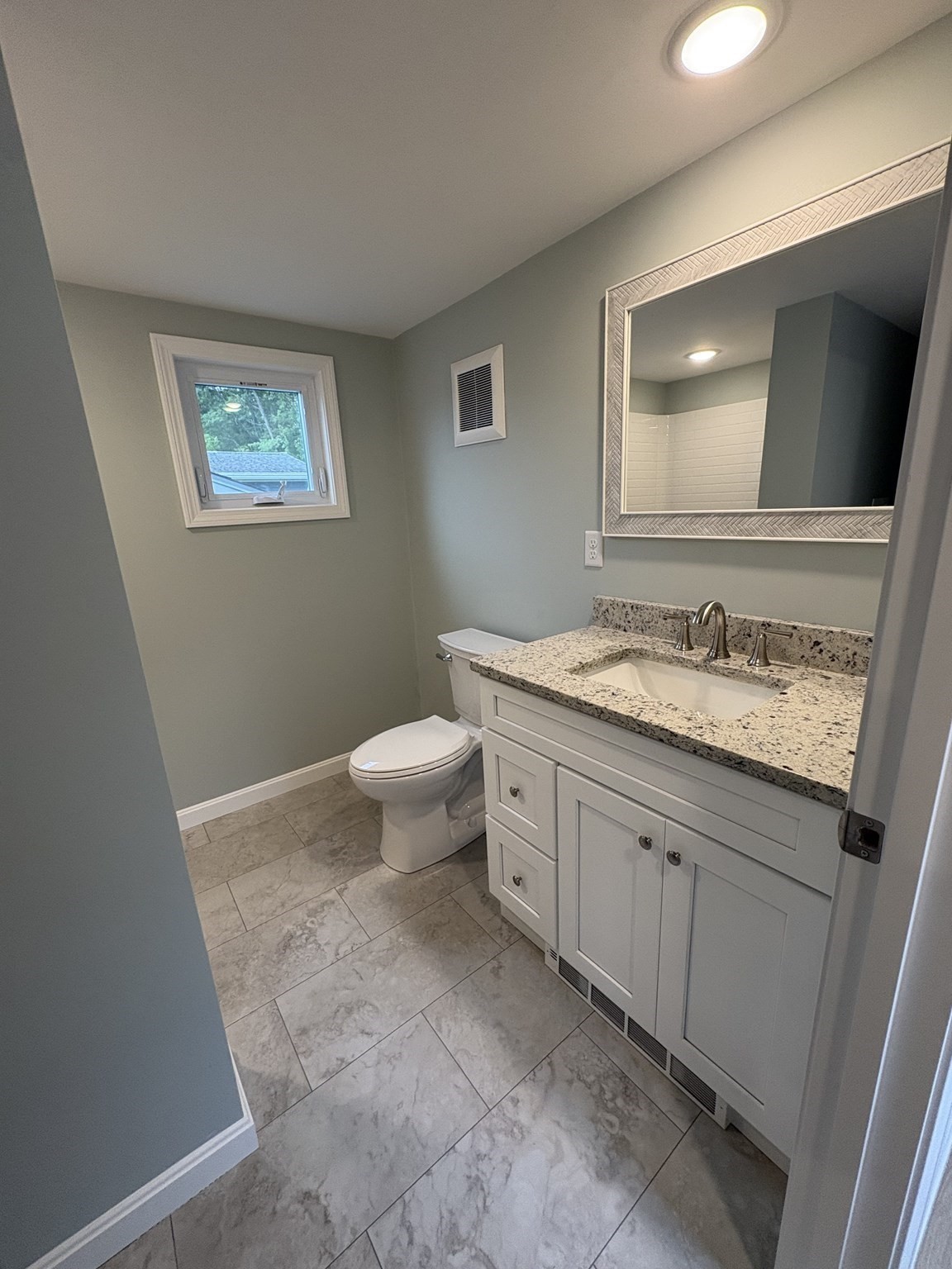 300 East Washington Street # 34r Property Photo 18