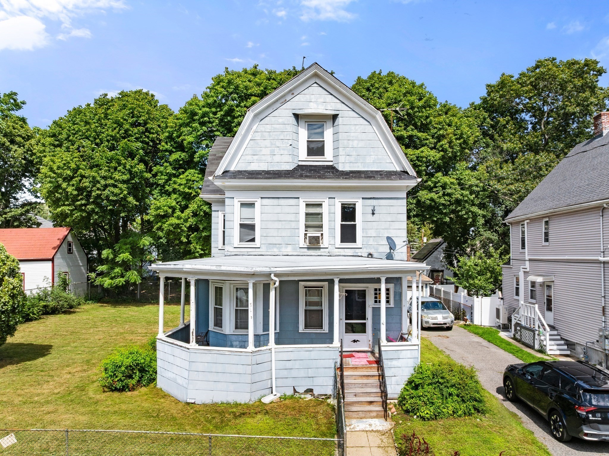 16 Holmfield Ave Property Photo 1