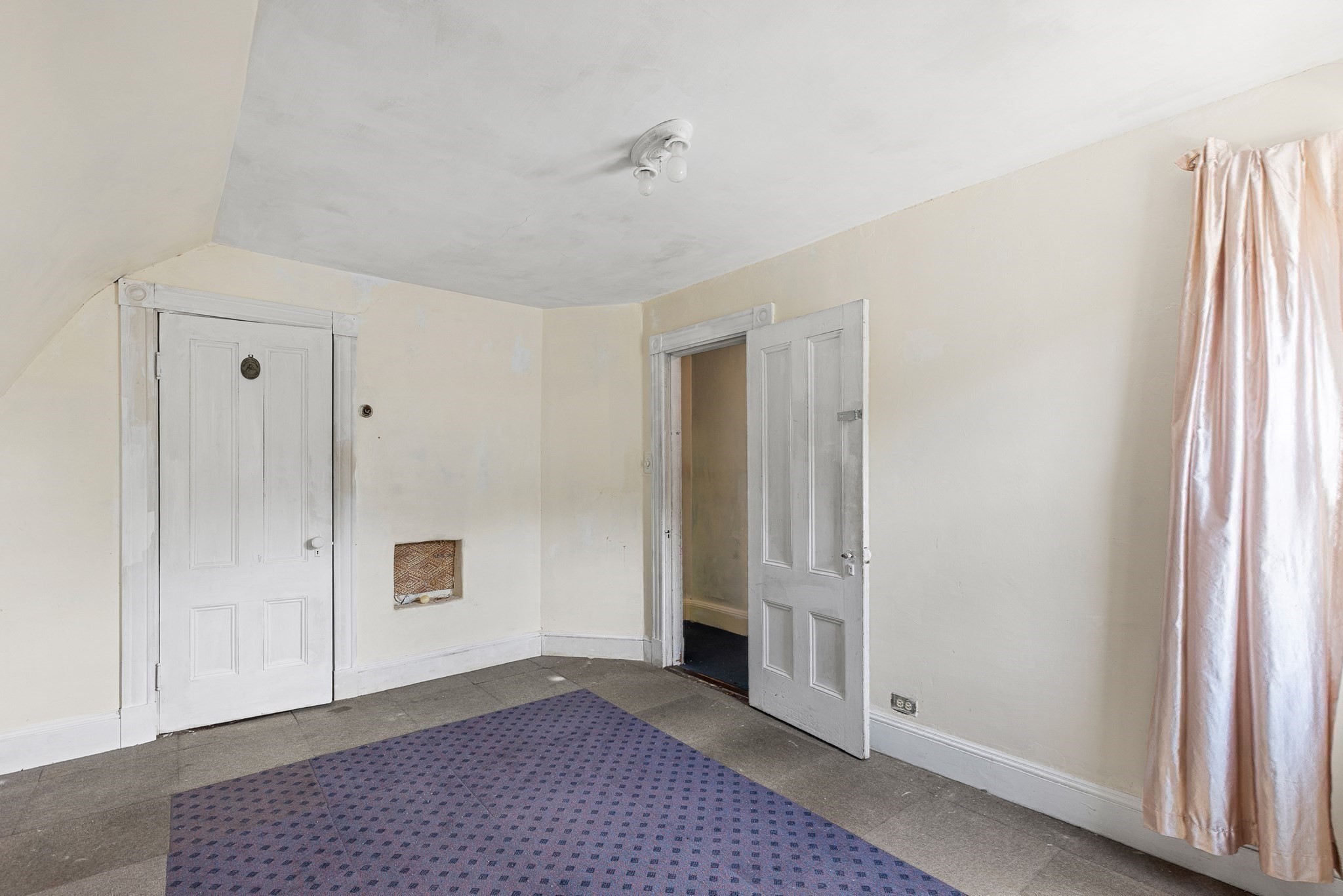 16 Holmfield Ave Property Photo 18