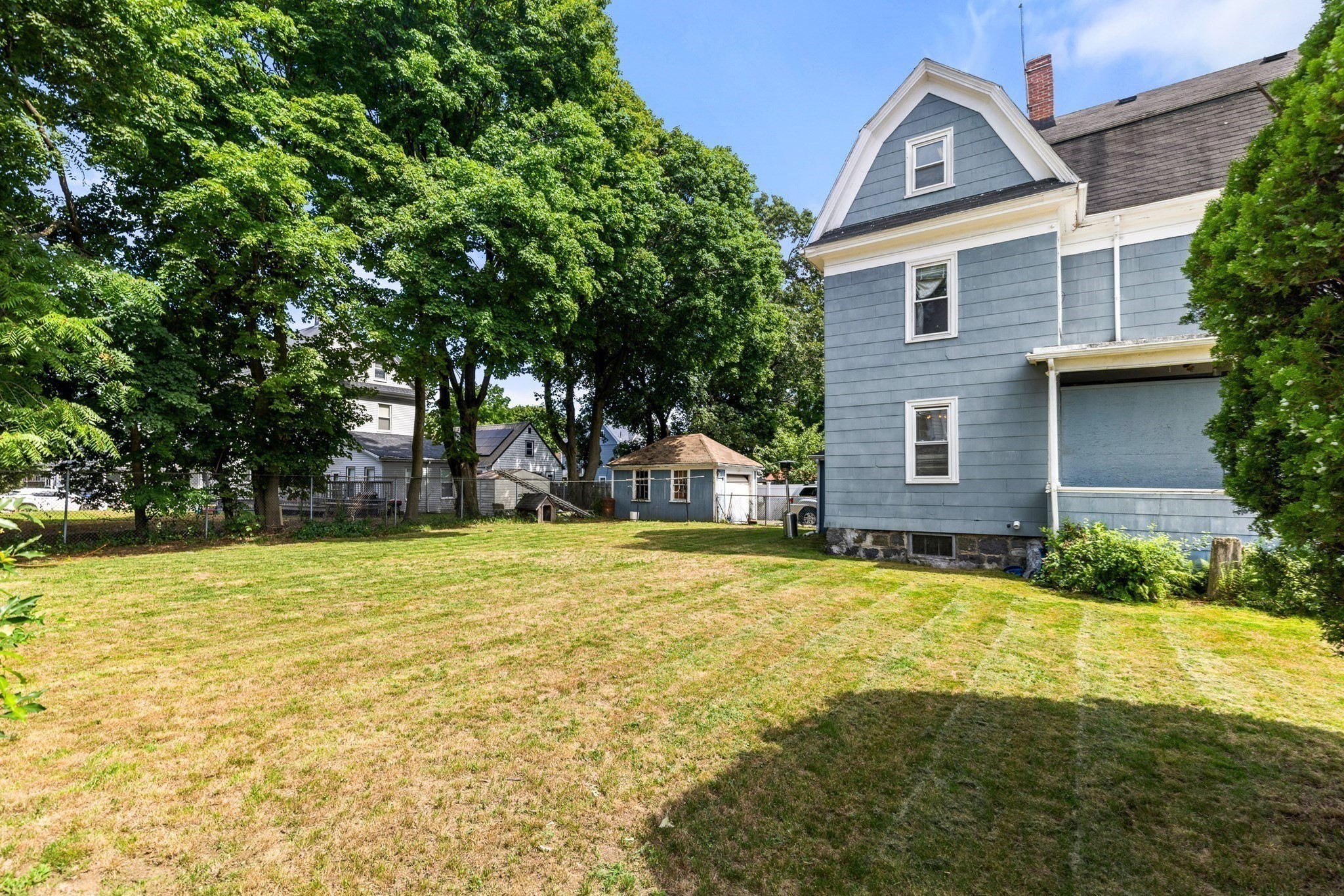 16 Holmfield Ave Property Photo 29